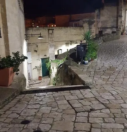 Casa Il Gufo E La Pupa ماتيرا