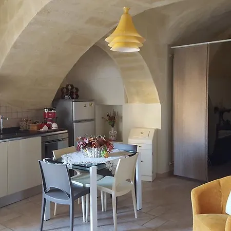 Casa Il Gufo E La Pupa بيت للعطل *